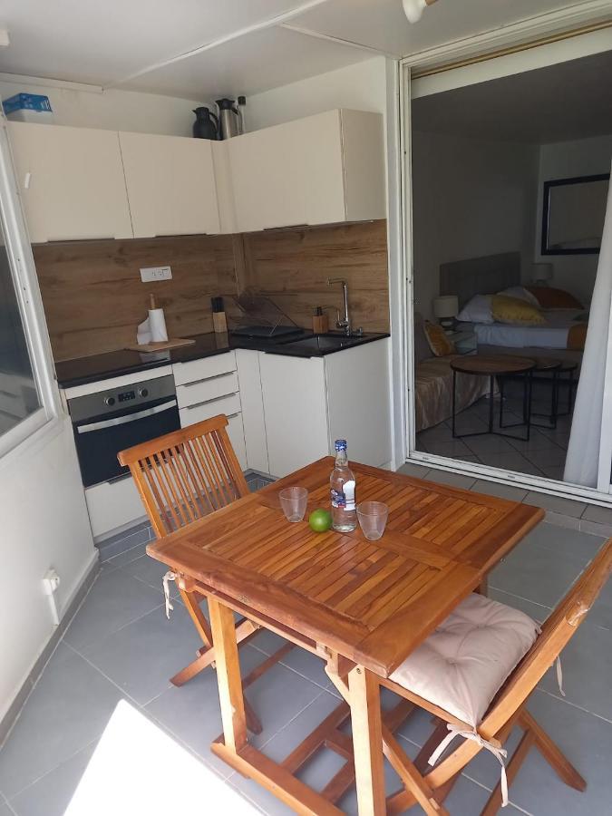 Grand Studio De 41 M², Vue Mer Et Jardin Tropical. 르 고지에 외부 사진