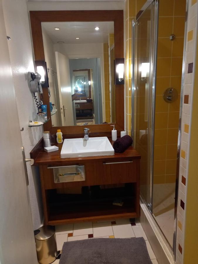 Grand Studio De 41 M², Vue Mer Et Jardin Tropical. 르 고지에 외부 사진